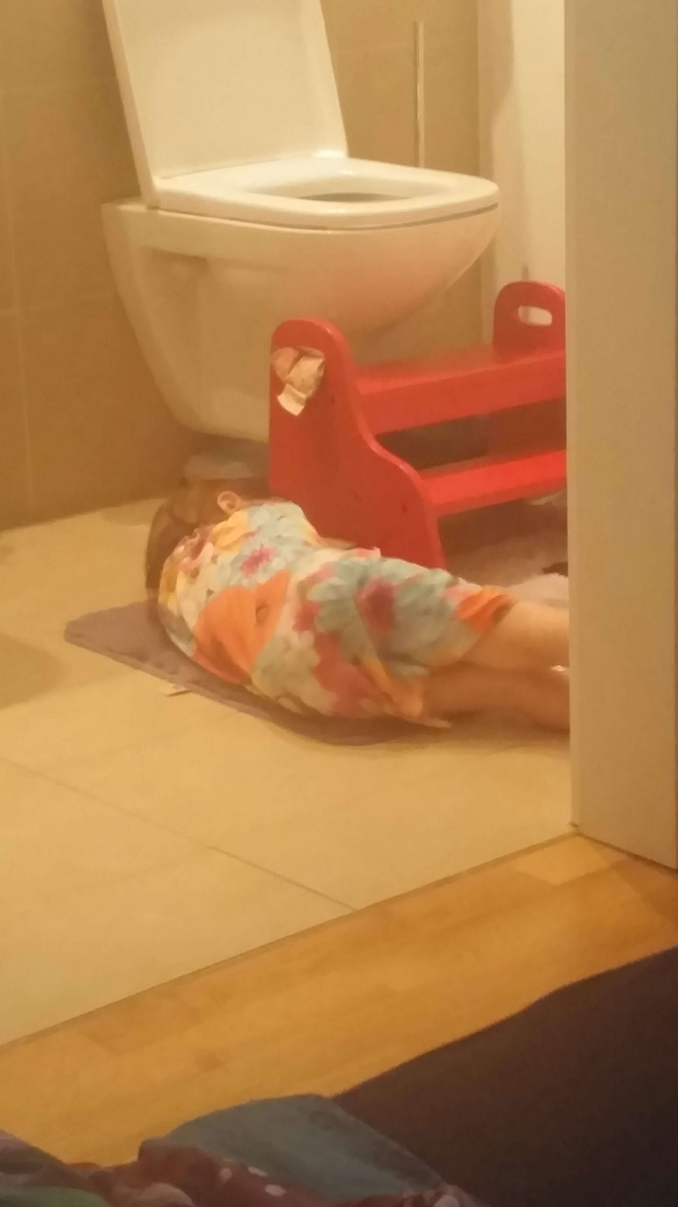 Bubsi cuddling the floor